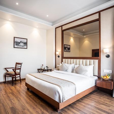 Hotel Amritara Sadka Amritsar Zewnętrze zdjęcie
