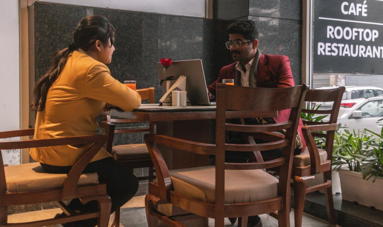 Hotel Amritara Sadka Amritsar Zewnętrze zdjęcie
