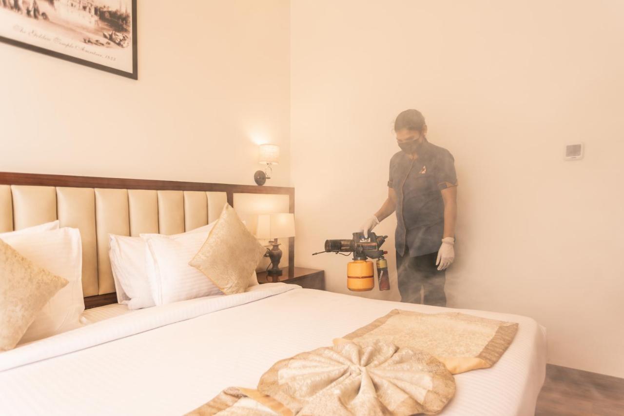 Hotel Amritara Sadka Amritsar Zewnętrze zdjęcie