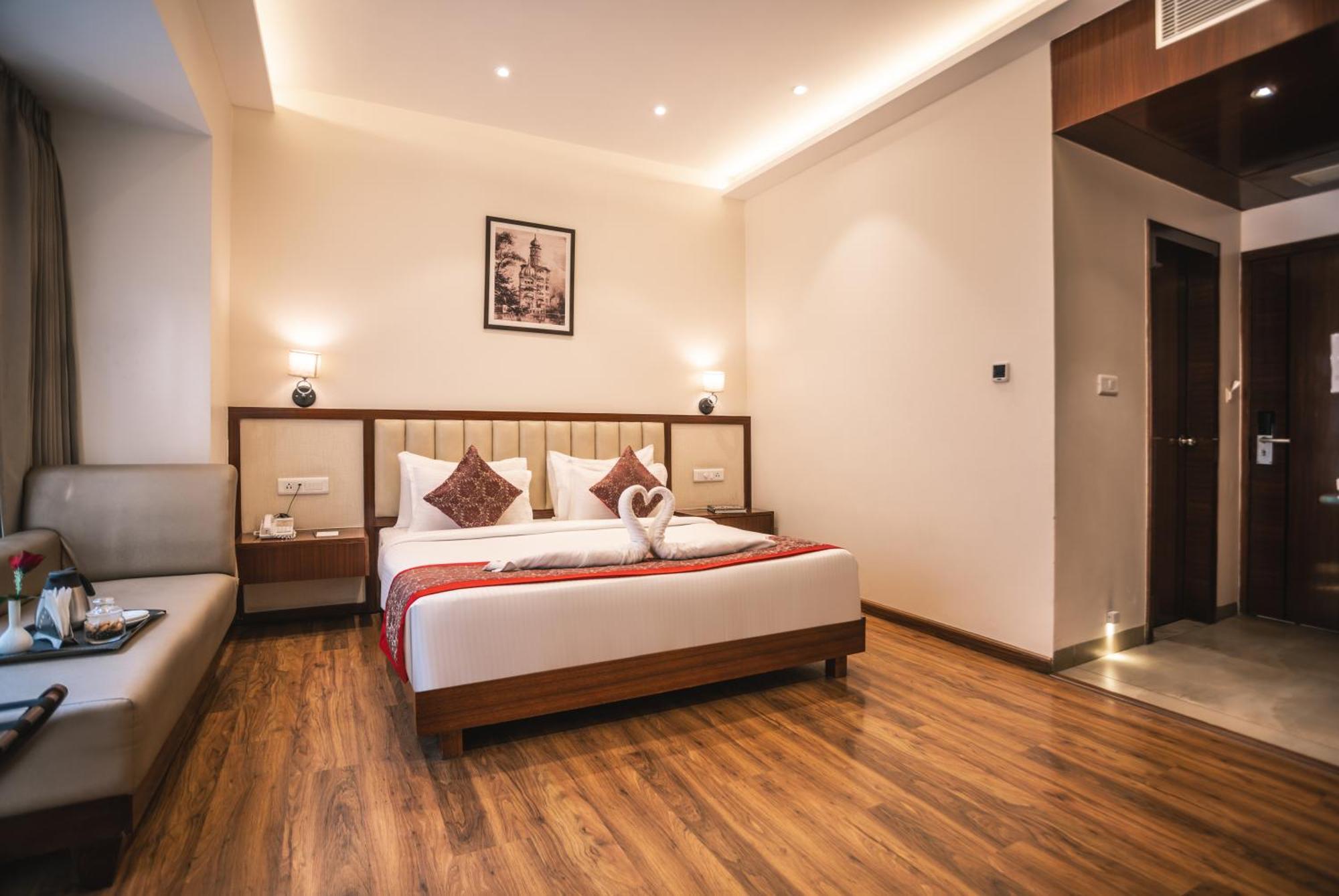 Hotel Amritara Sadka Amritsar Zewnętrze zdjęcie