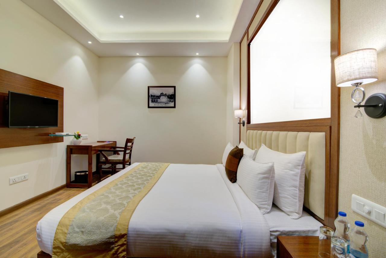 Hotel Amritara Sadka Amritsar Zewnętrze zdjęcie